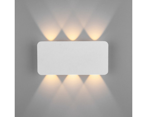 Накладной светильник Eurosvet Angle a044670