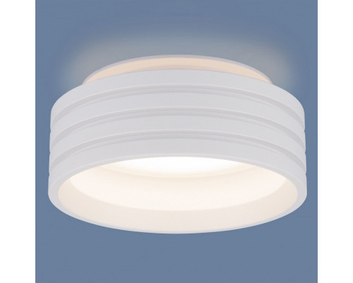 Встраиваемый светильник Elektrostandard 7014 a047691