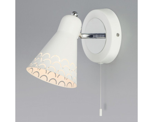 Бра Eurosvet Trina 70100/1 белый