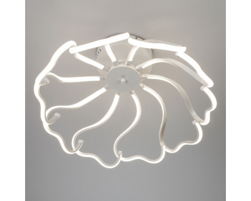 Потолочная люстра Eurosvet Begonia 90095/10 белый 100W