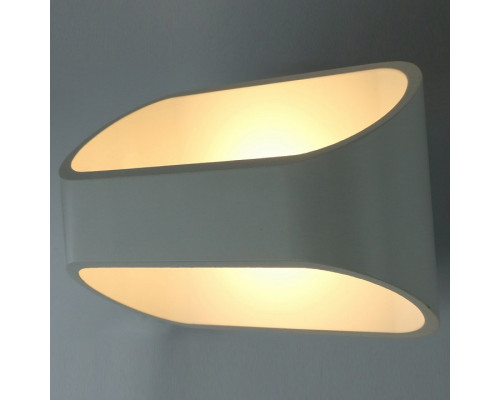 Накладной светильник Arte Lamp A1428 A1428AP-1WH